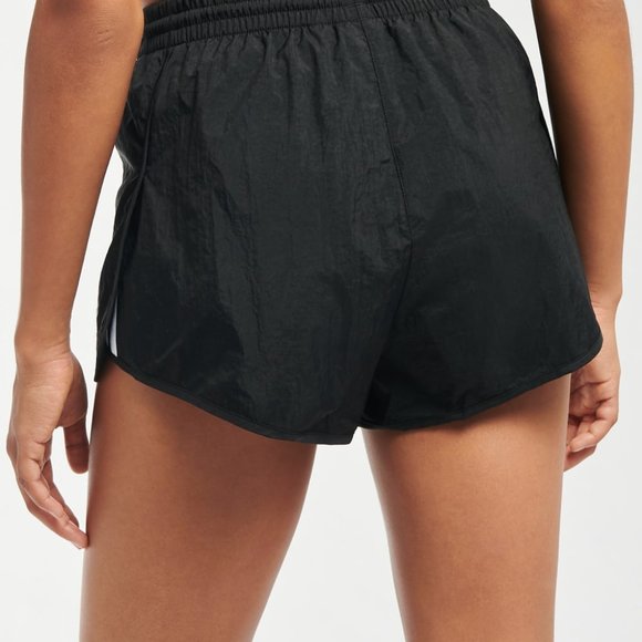 New Adidas 3 Stripes Trefoil Woven Shorts GN2885 - Picture 3 of 3